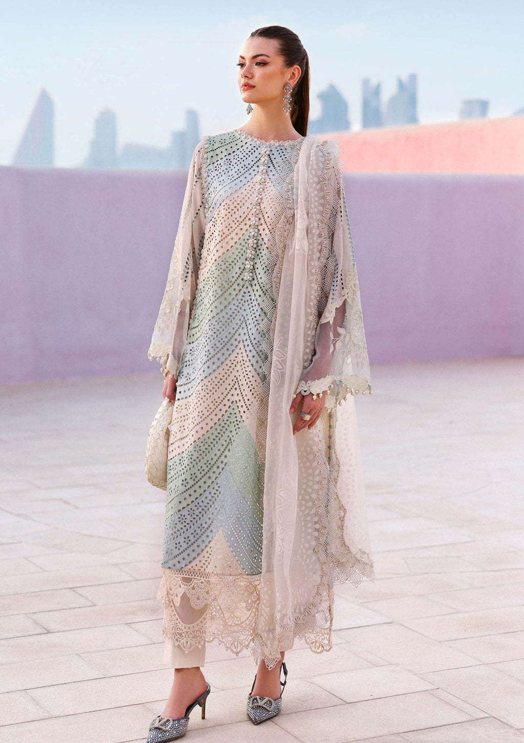 Mahreen Embroidered Luxury Lawn 3-Piece Suit