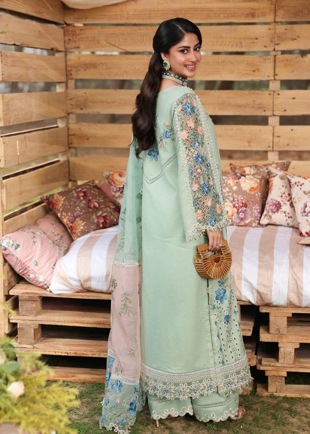 Nayara Chikankari Luxury Lawn 3-Piece Suit