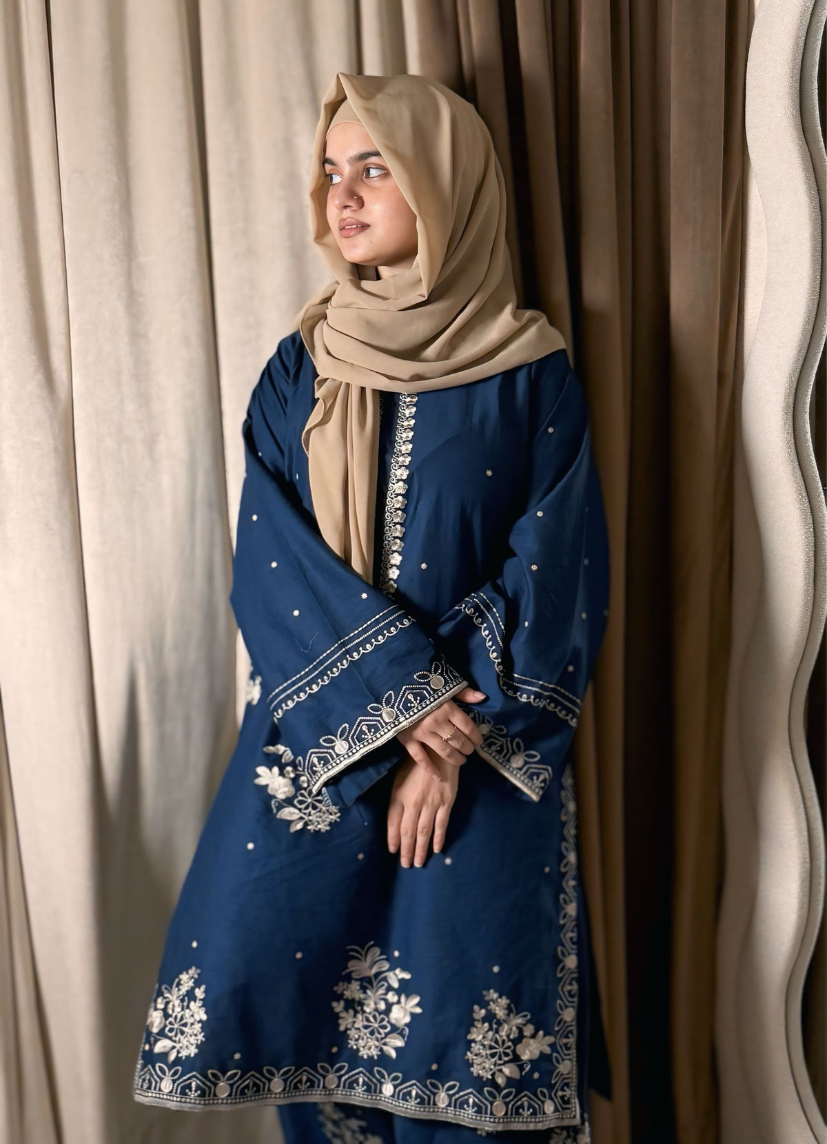 Gulnaar Lawn Cotton 2-Piece Suit