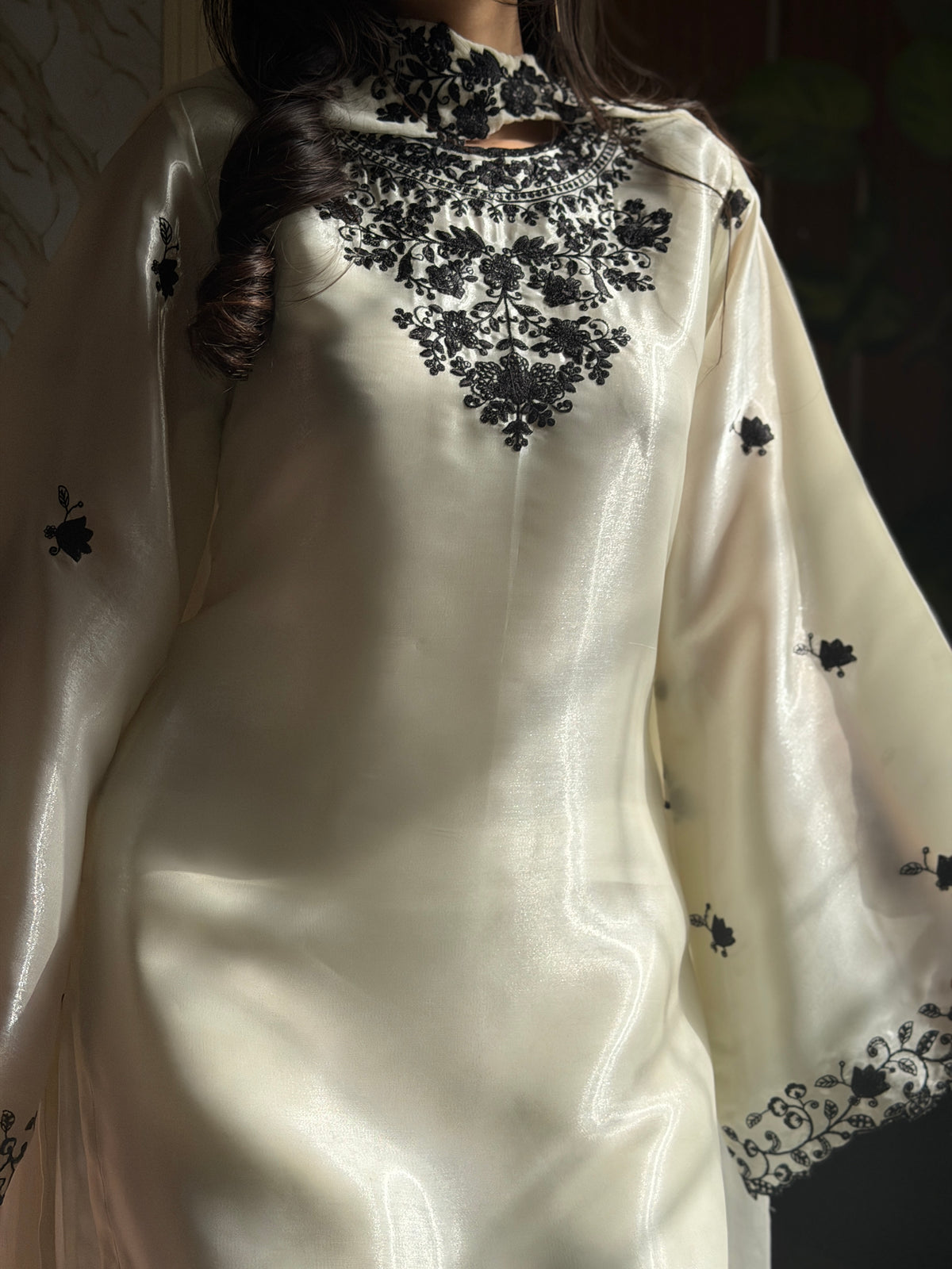 Noor Lawa Silk 3-Piece Suit
