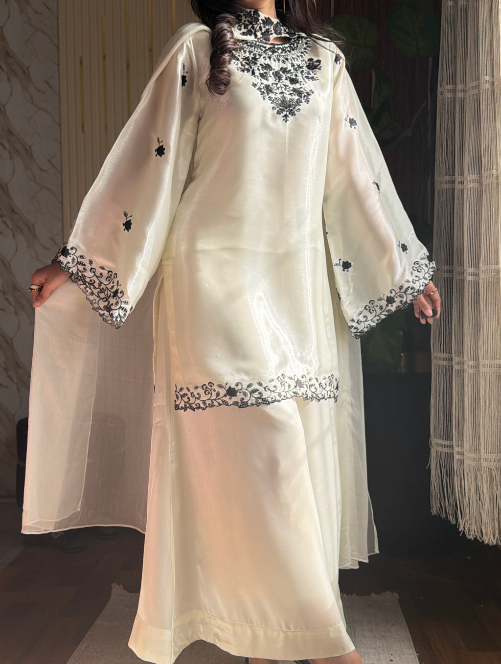 Noor Lawa Silk 3-Piece Suit