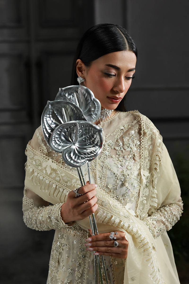 Mahrosh Embroidered Organza Wedding 3-Piece Suit